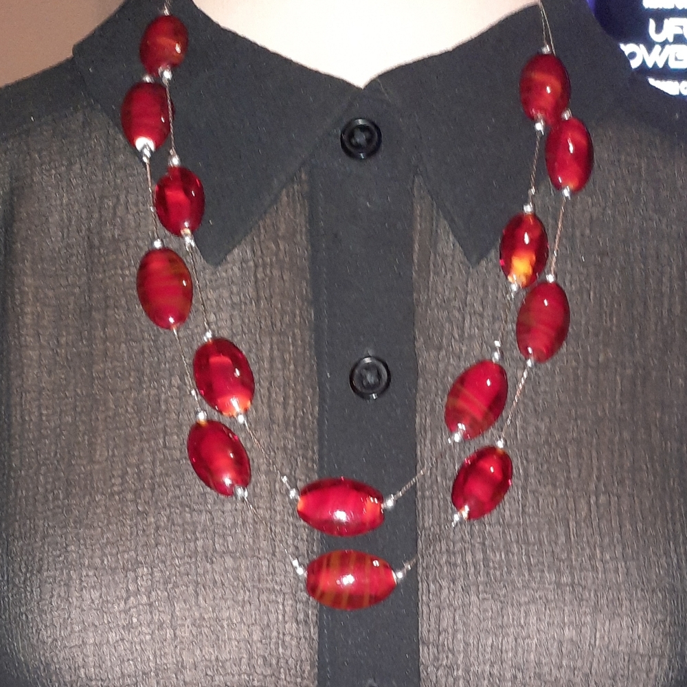 Fiery art glass beaded double strand necklace silvertone station style